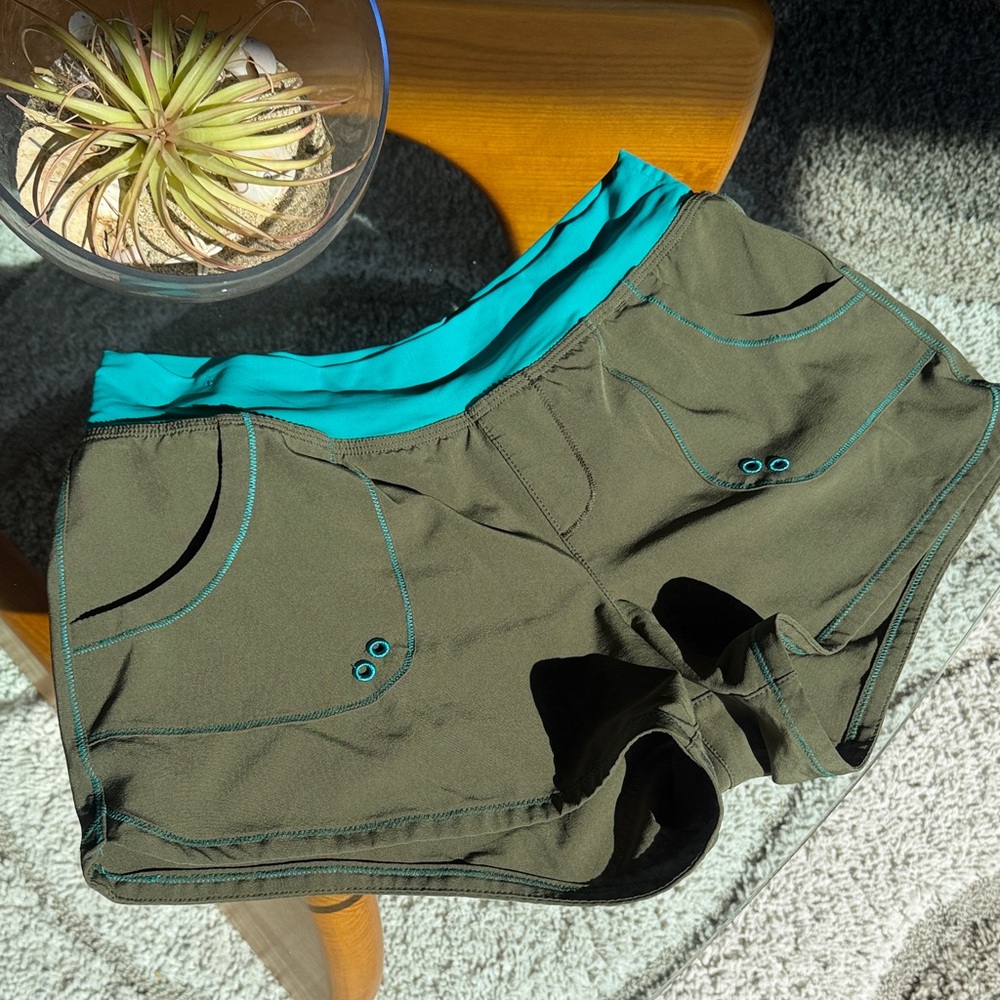 Prana Women’s Olive Green Swim Board short ,Sz S (4)